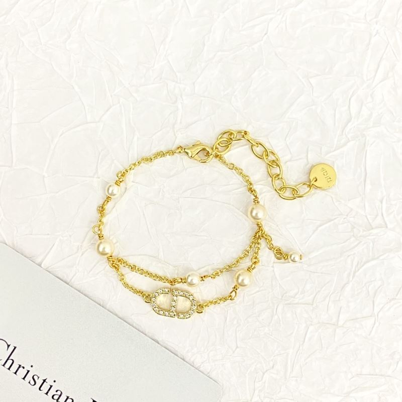 chr1st1an D10r bracelets